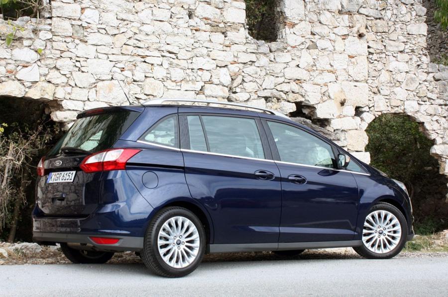  Ford Grand C-Max 2012 года  (фото 49 из 50)